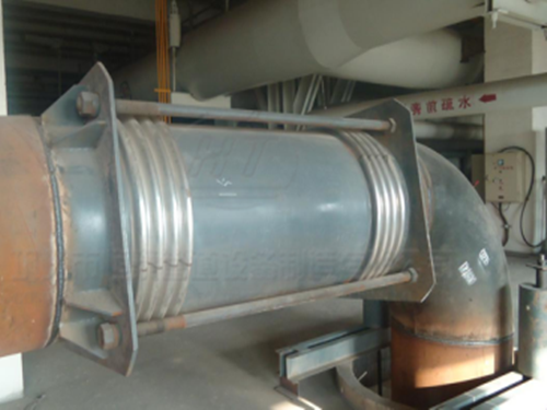 沧州中国宝武武钢集团有限公司 焊接DN1200大栏杆波纹补偿器使用现场